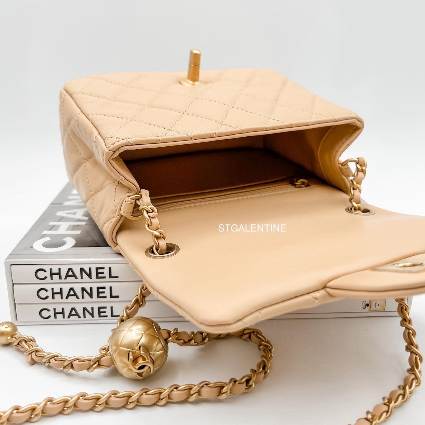 Chanel Beige Pearl Crush