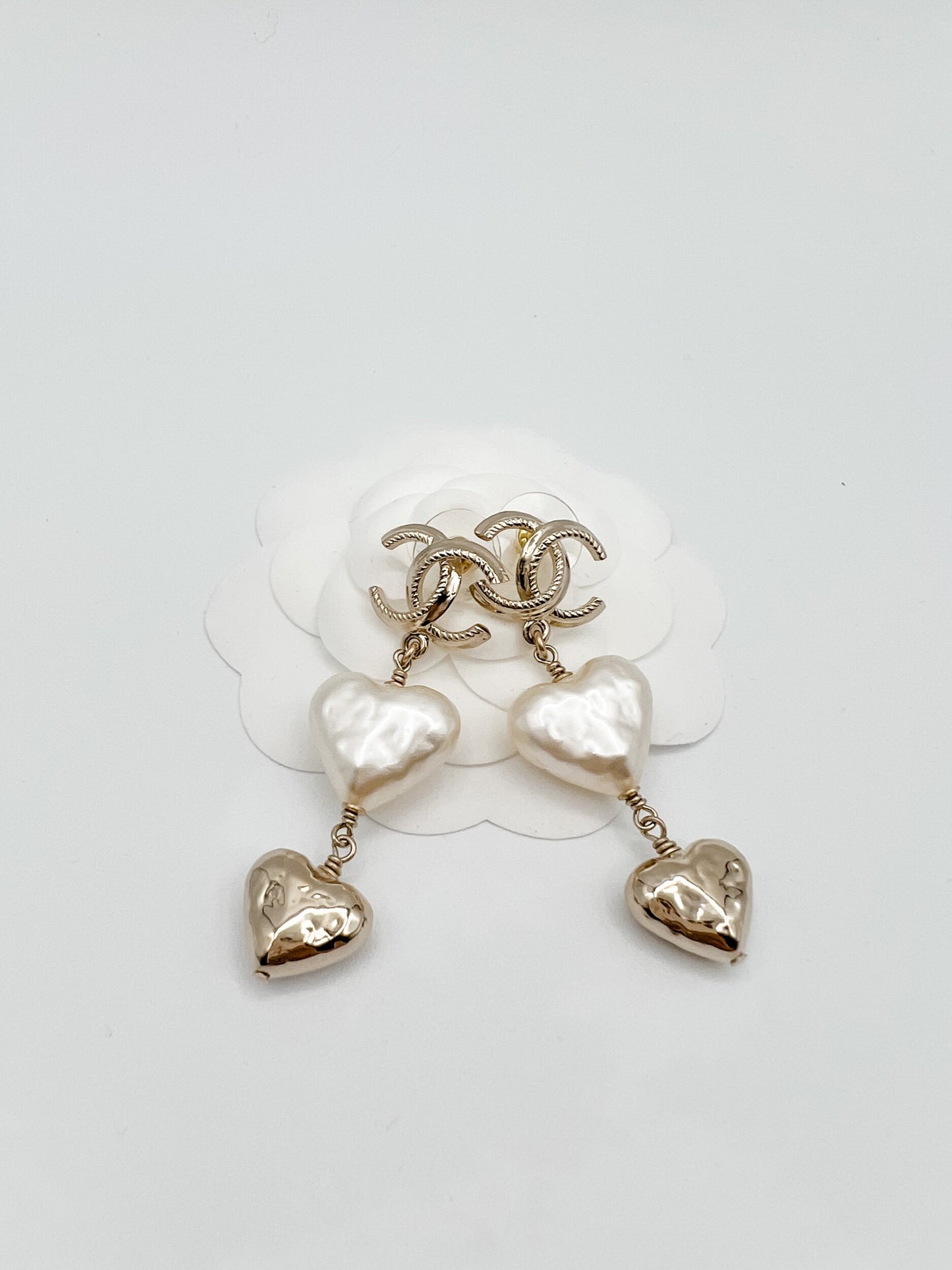 Chanel CC Hearts Dangling Earring