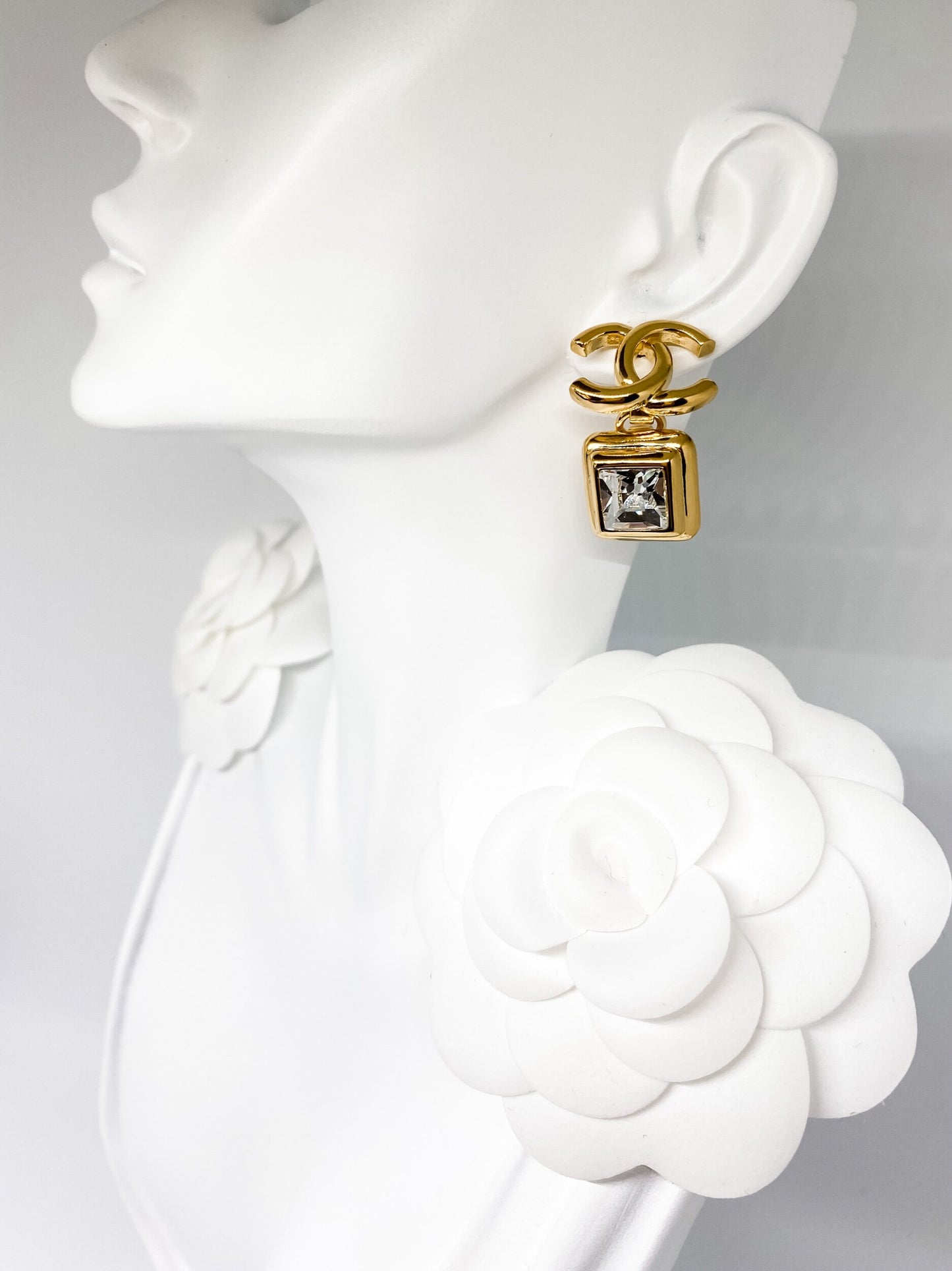 Chanel Gold Earrings with Crystal