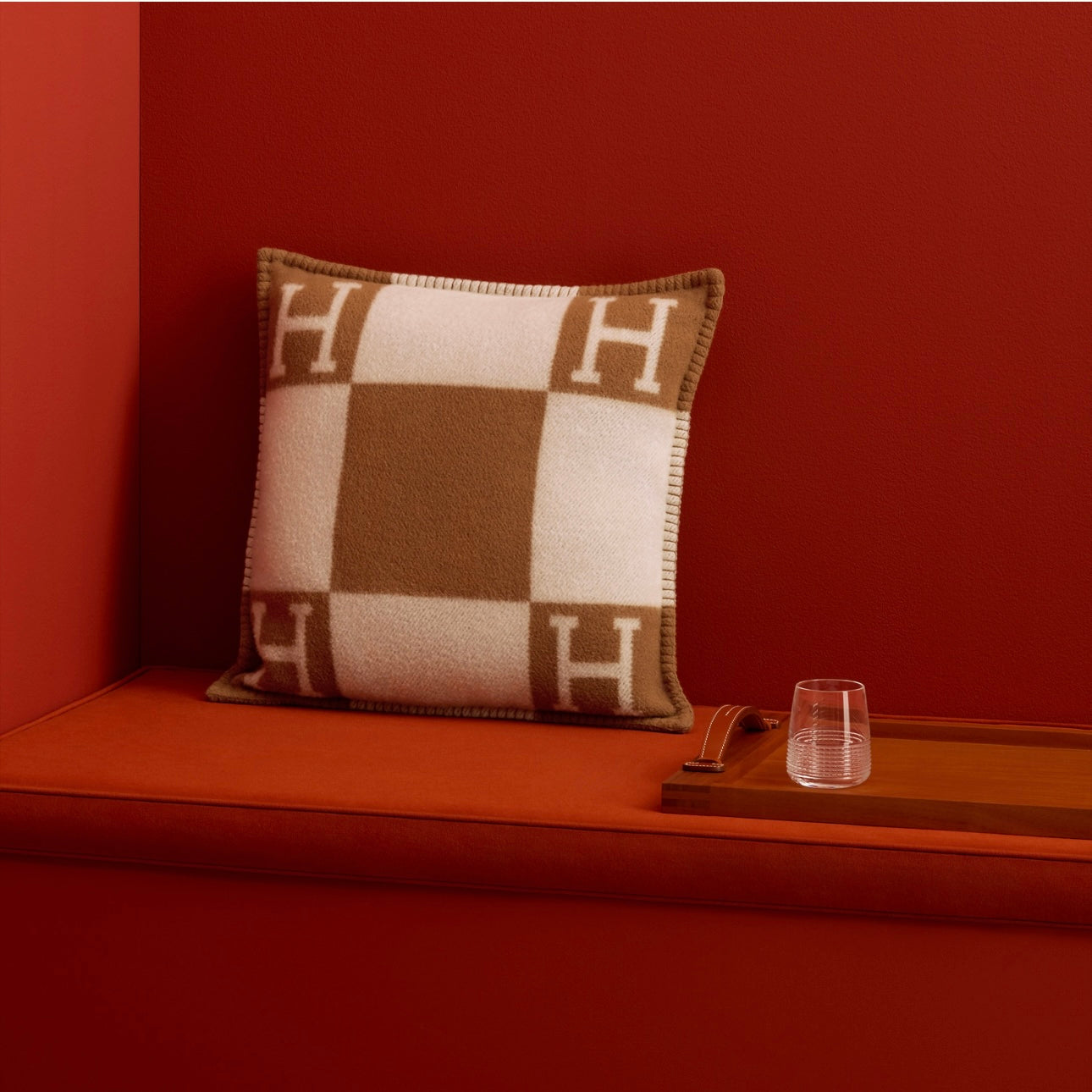 Hermes Avalon Pillow (Camel)