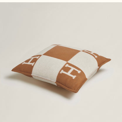 Hermes Avalon Pillow (Camel)