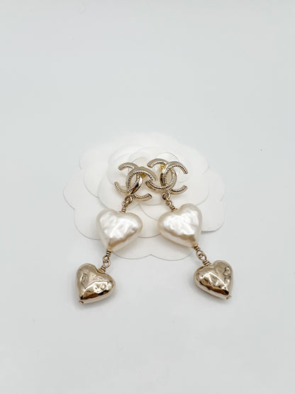 Chanel CC Hearts Dangling Earring