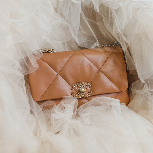Chanel 19 Caramel in Small