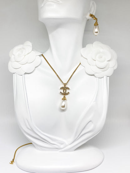Chanel Pearl Treasure Necklace