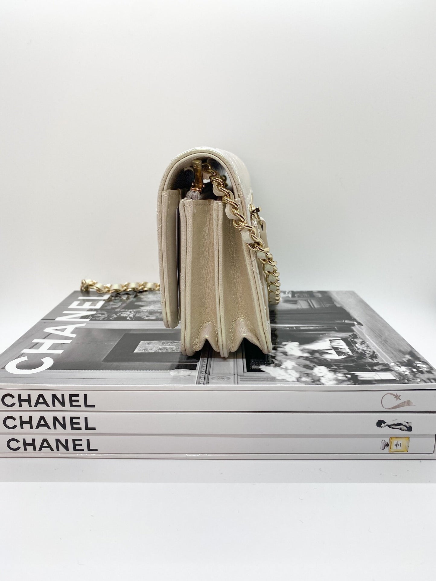 Chanel Mini Wallet On Chain in Iridiscent Ivory