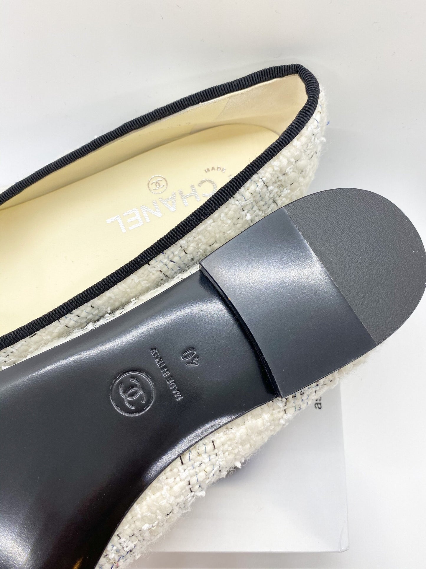 Chanel Ballerina in Tweed Size 40