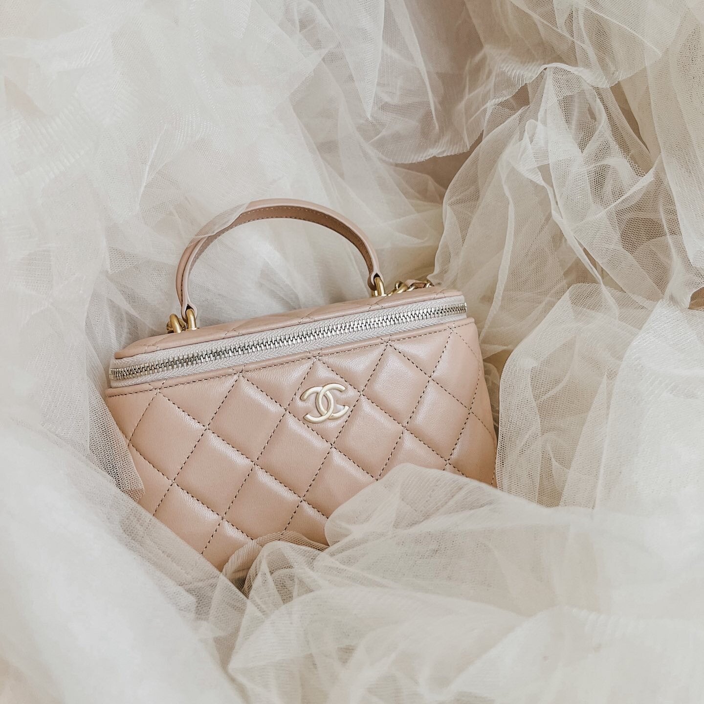 Chanel Vanity Bag with Top Handle (Beige)