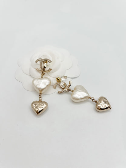Chanel CC Hearts Dangling Earring