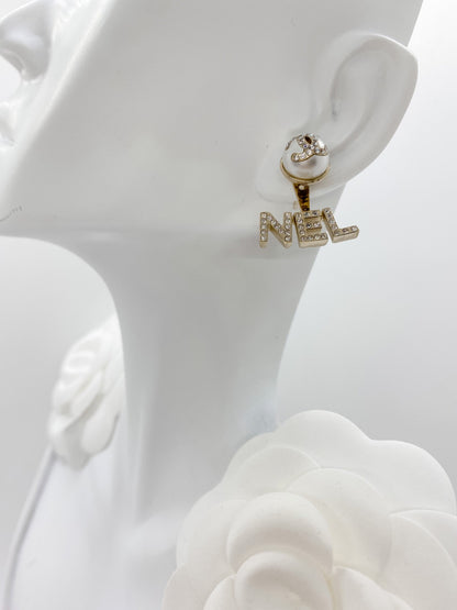 CHA NEL Pearl Earrings
