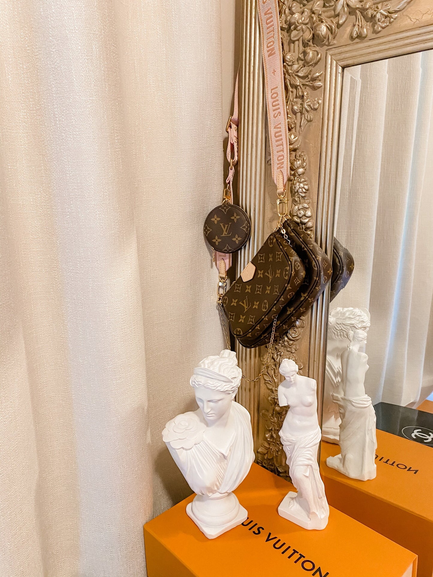 Louis Vuitton Multi Pochette Accessories